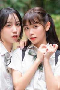 《白月光爆改玄学大佬，有亿点马甲怎么了》许惑