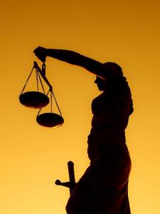 致命一击(执笔笑春风)阅读