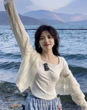 顶级Alpha穿书来宠我 作者：水清音